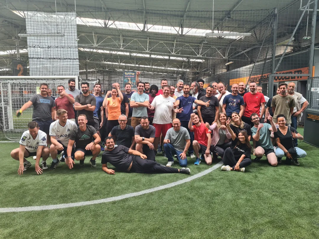 Bubble foot Bordeaux UniGames - equipe football terrain