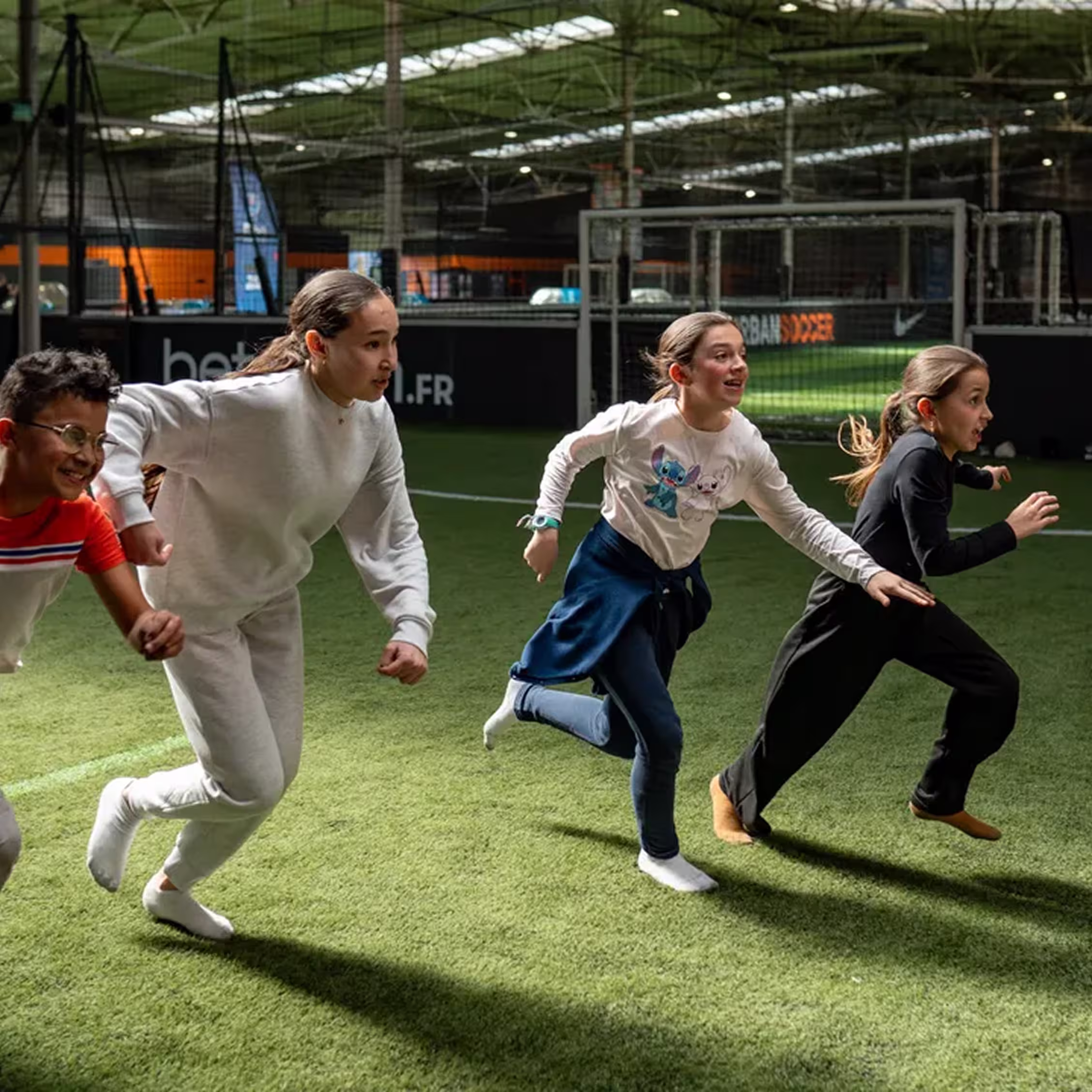 Bubble foot Bordeaux UniGames - jeunes jeu football terrain