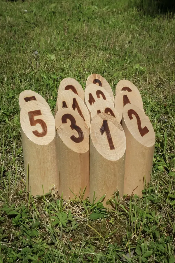 Le Mölkky : le jeu de quilles qui fait tomber petits et grands