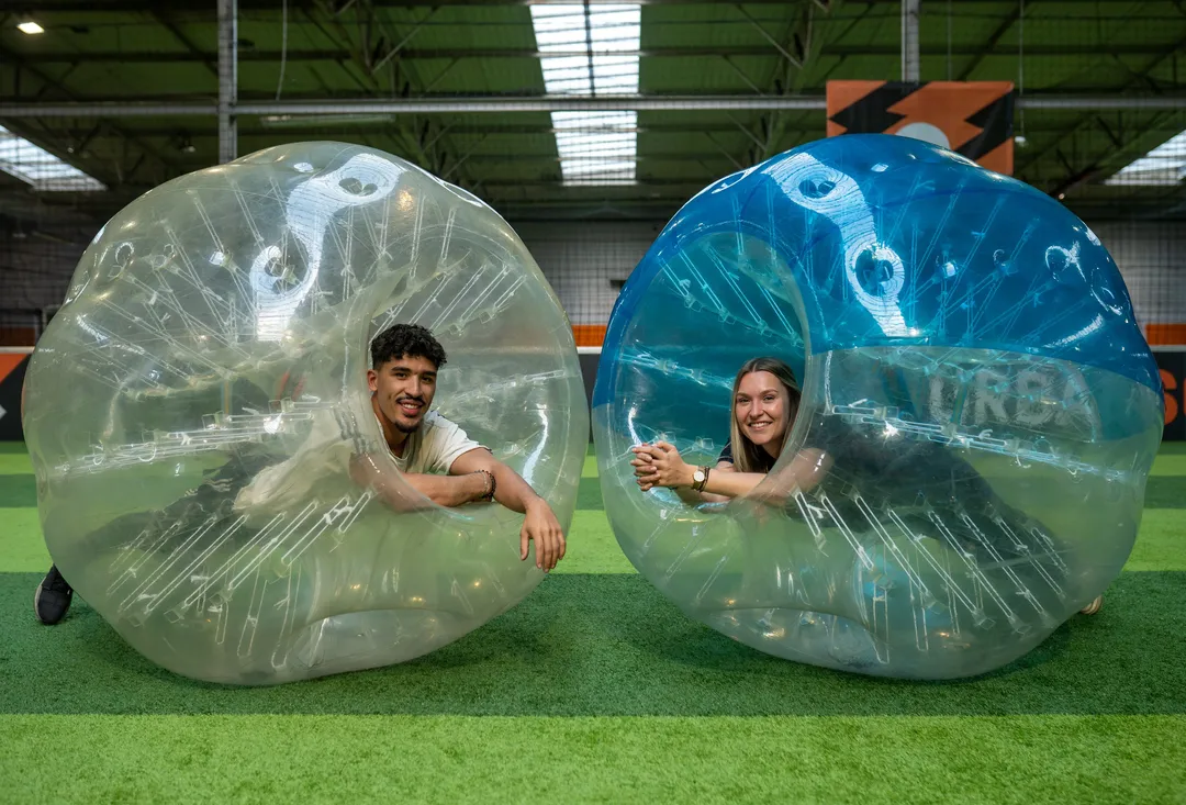 Couples joueurs : Bubble Game & Archery Game